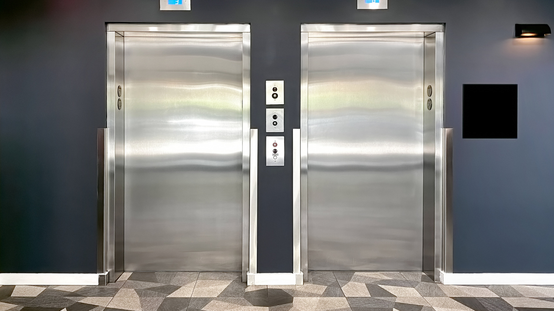 You are currently viewing When Can Component Wear Lead to Residential Elevator Repair?