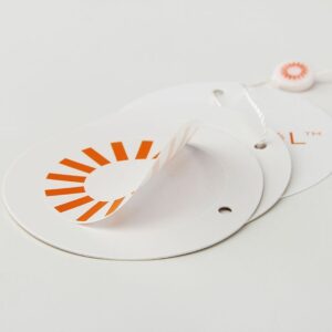Read more about the article How to Choose the Best Custom Hang Tag Stickers Today