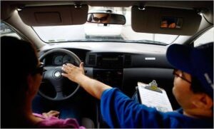 Read more about the article Navigating the Roads Safely: Advantages of Hiring a Driving Instructor in Queens